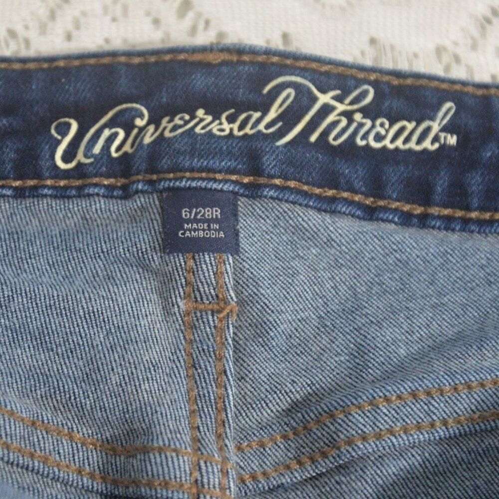 Universal Thread Blue Jean Shorts - Picture 3 of 4